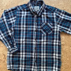 🧨3/$25 Children’s Plaid cotton shirt.